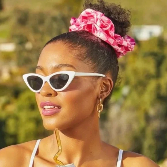 Kitsch x Barbie | Pink Satin Scrunchies 2-Pack - Picture 4 of 6